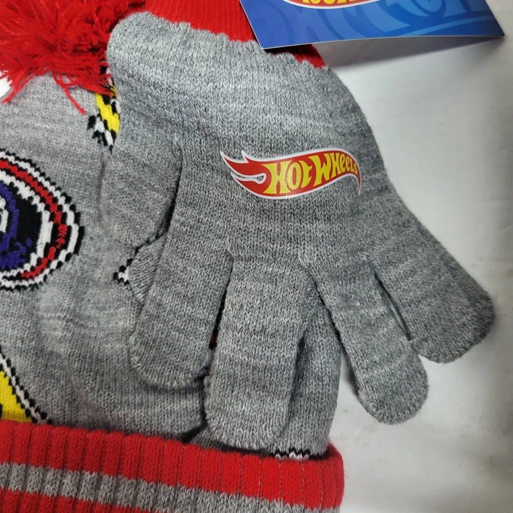 Hot‎ Wheels Boys' Beanie Hat & Gloves Set NWT Winter Wear